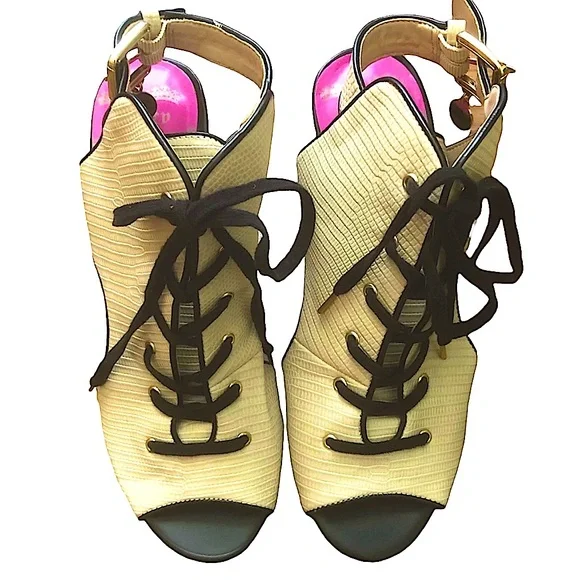 Juicy Couture Lace Up Open Toe Heels Size 10 - Picture 13 of 16